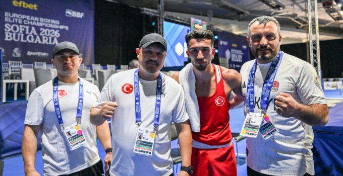 Semih Gümüş son 16 turuna yükseldi