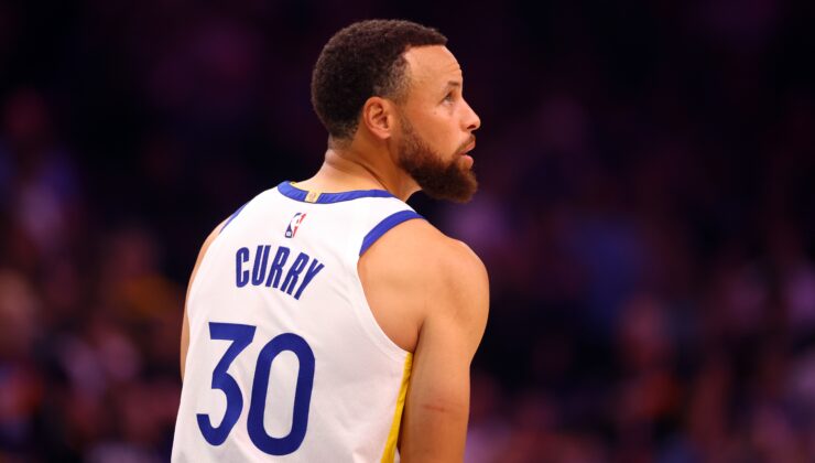 Stephen Curry'den tarihi imza