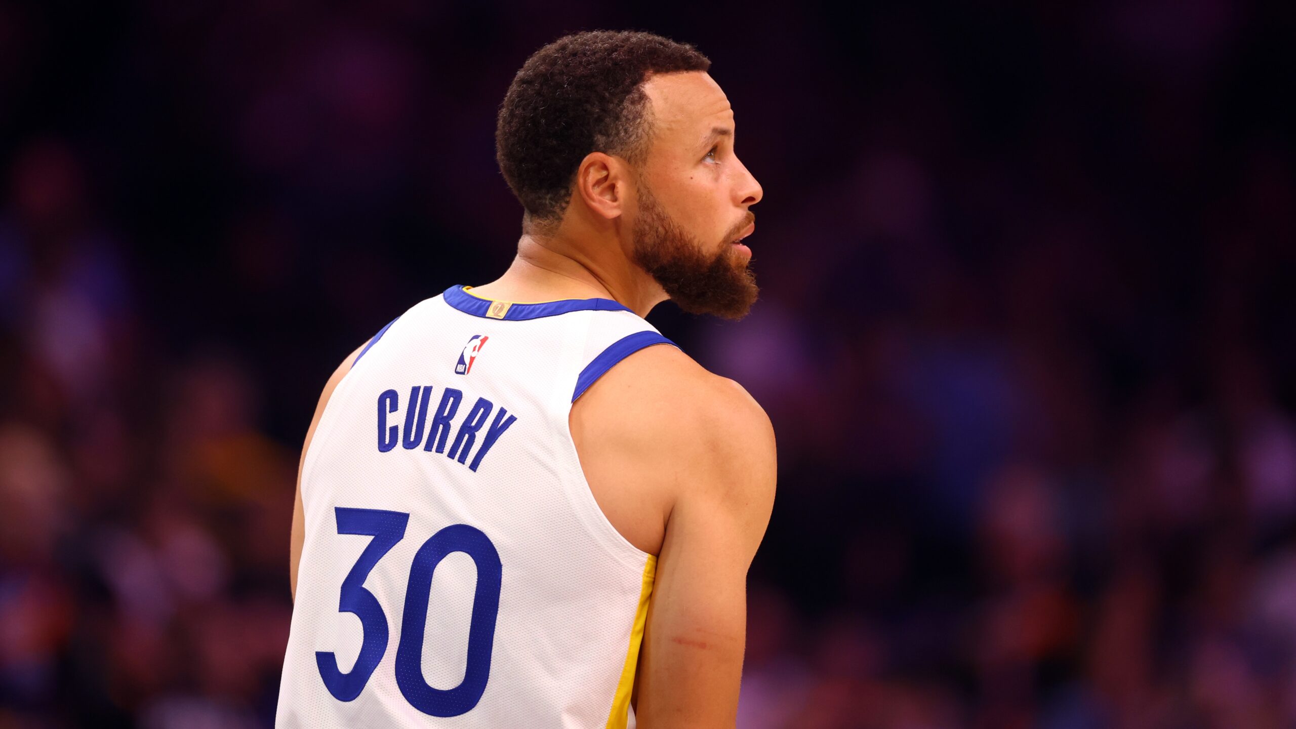 Stephen Curry'den tarihi imza