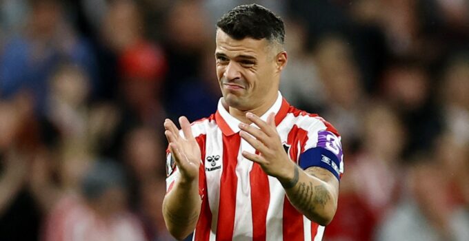 Xhaka'ya "sahte sertifika" soruşturması