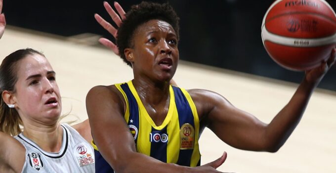 Yvonne Anderson yeniden Fenerbahçe'de