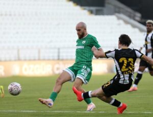 7 gollü maçta kazanan Muğlaspor