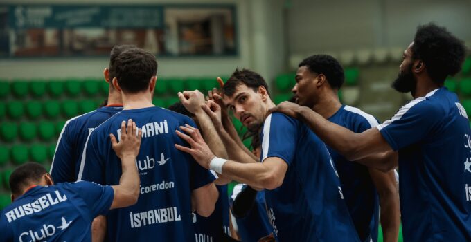 Anadolu Efes Bulgaristan'dan mağlup döndü