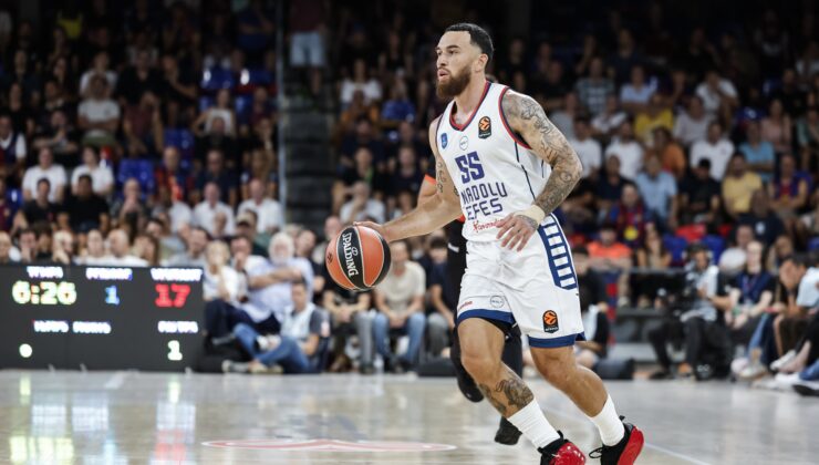 Anadolu Efes'e Mike James'ten kötü haber
