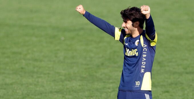Asensio formasına kavuşuyor
