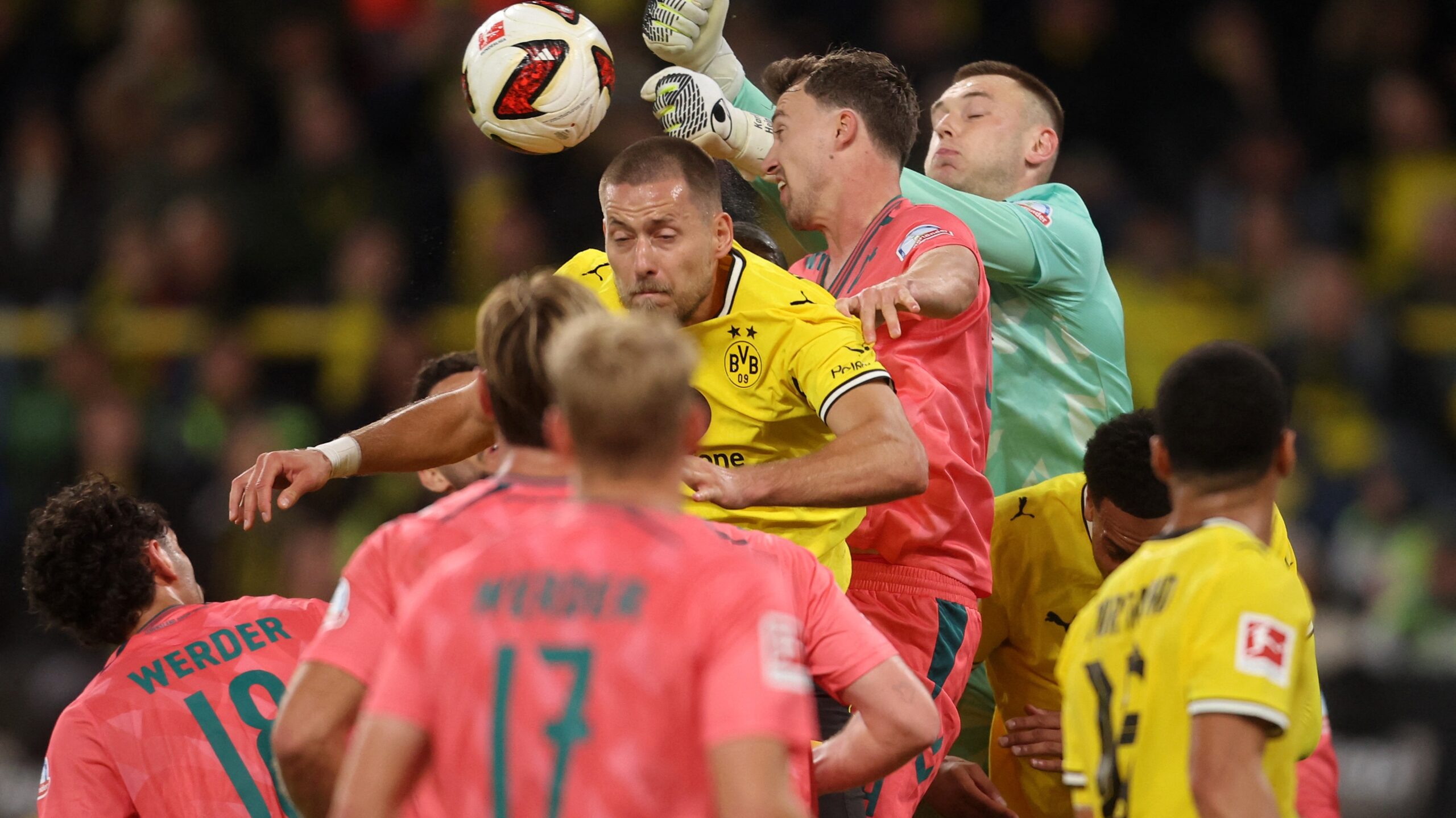 Borussia Dortmund ile Werder Bremen berabere kaldı