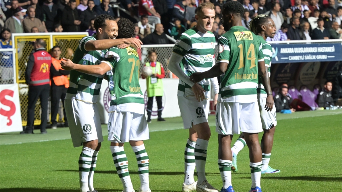 Bursaspor başkentte kazandı