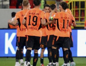 Çorum FK gerinden gelip kazandı