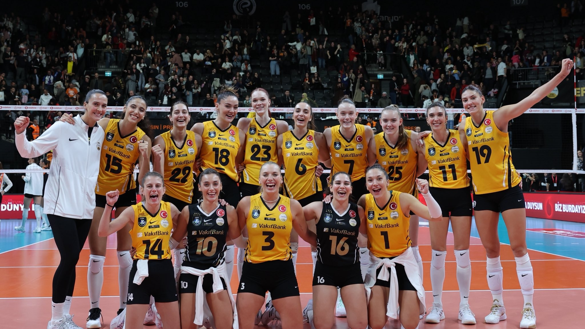 Dev maçta kazanan VakıfBank