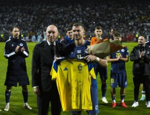 Edin Dzeko'dan milli formaya veda