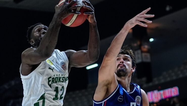 Esenler Erokspor, Anadolu Efes'i devirdi