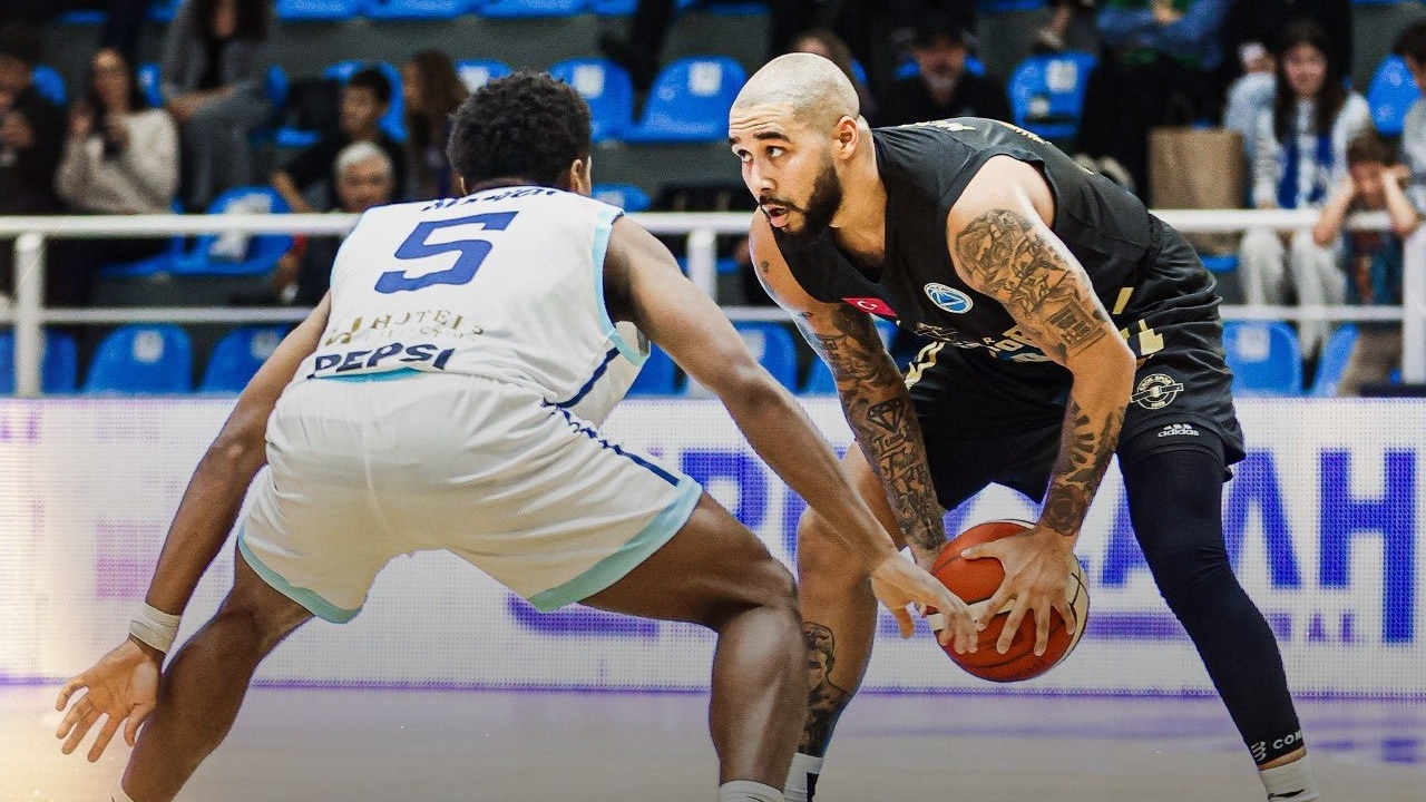 Esenler Erokspor deplasmanda galip