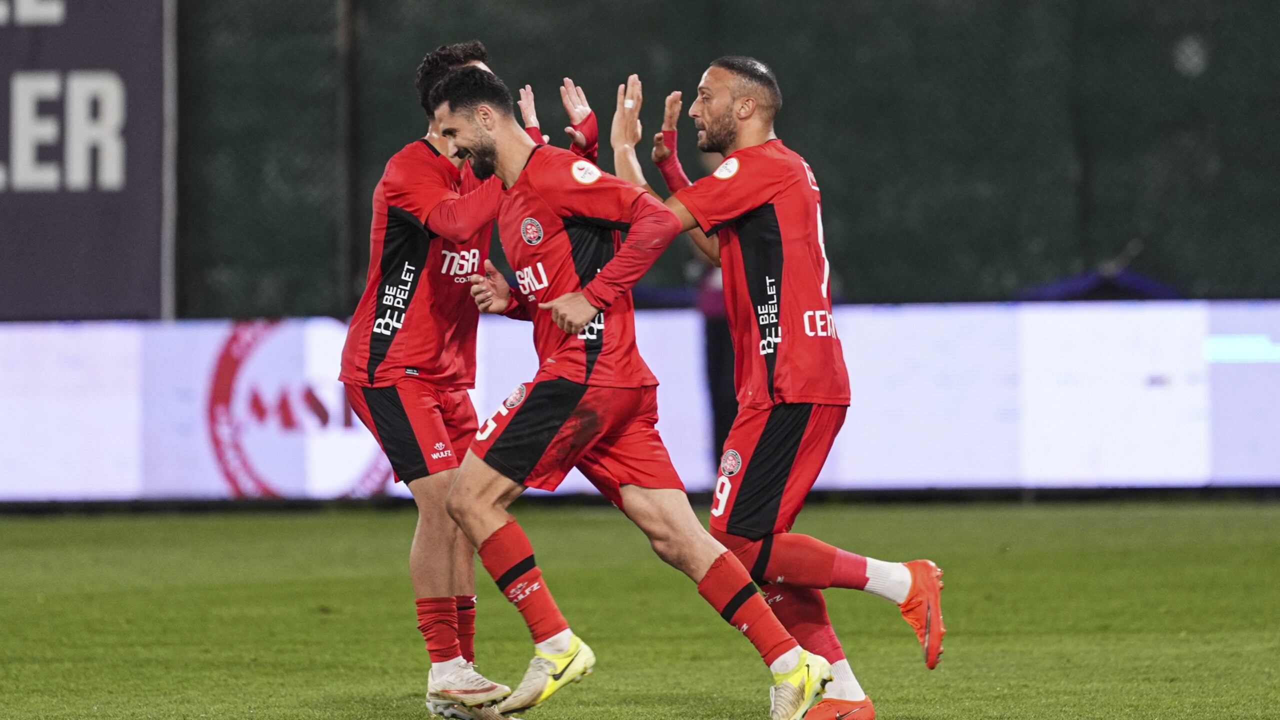 Fatih Karagümrük 3 puanı 2 golle aldı