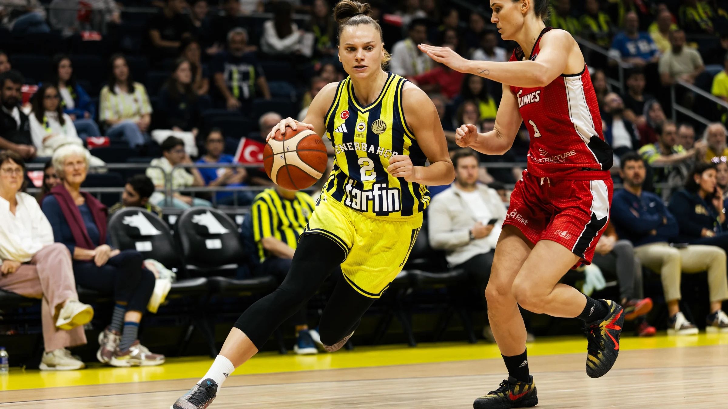Fenerbahçe Tarfin evinde kazandı