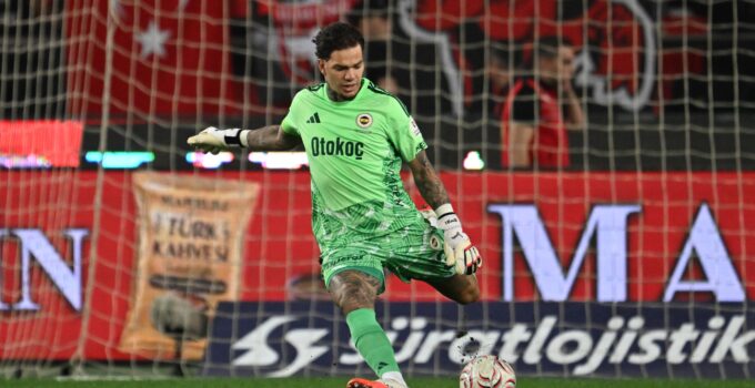 Fenerbahçe'de Ederson performansıyla göz dolduruyor
