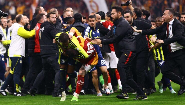Galatasaray – Fenerbahçe maçı sonunda kavga çıktı!