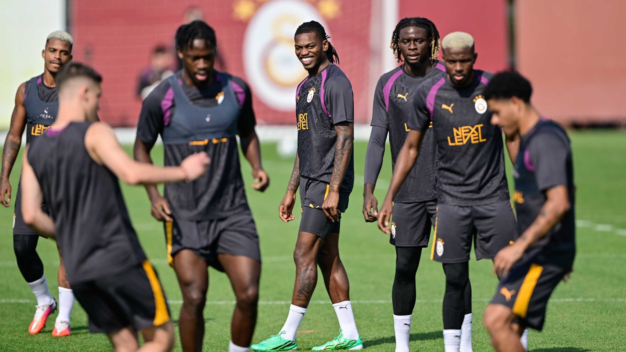 Galatasaray Gençlerbirliği'ne kilitlendi