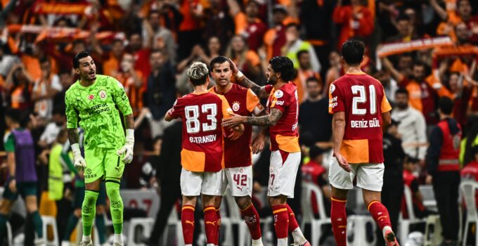 Galatasaray zorlu virajda