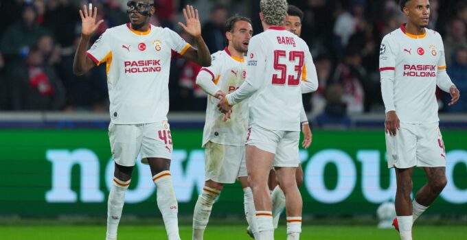 Galatasaray'dan tarihi galibiyet