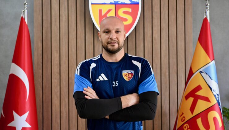 Gökhan Değirmenci 11 maçın 7'sinde kalesini gole kapattı