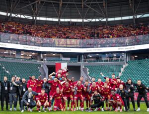 Göztepe 3 puanı 2 golle aldı