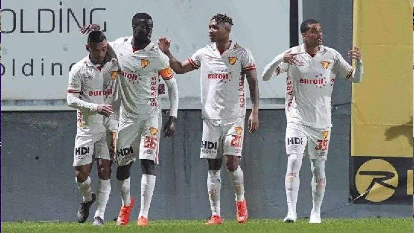 Göztepe Eyüpspor’u 4-0 yendi! Henrique’den Hat-Trick