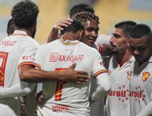 Göztepe Eyüpspor'u 4 golle geçti