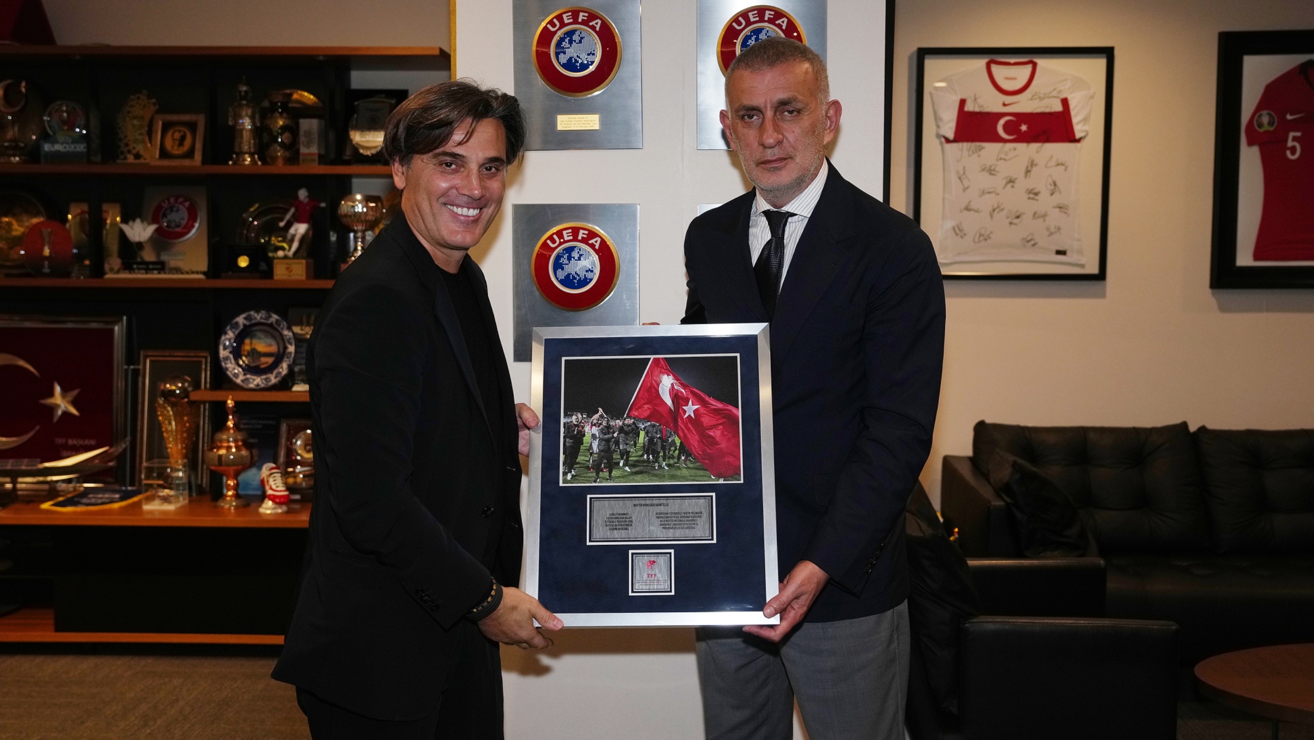 Hacıosmanoğlu Montella ile buluştu