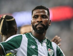 Iheanacho tarih yazıyor