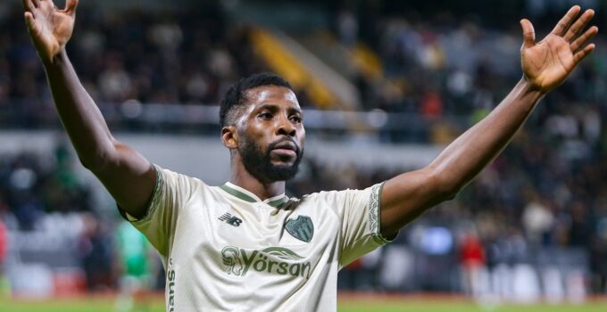 Iheanacho'dan tarihi başarı