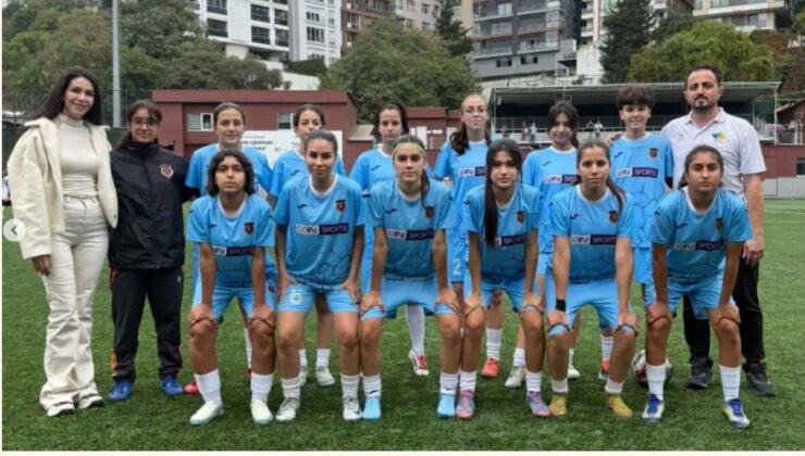 İlayda Baysal: "Şartlar amatör ama düşüncelerimiz çok profesyonel"