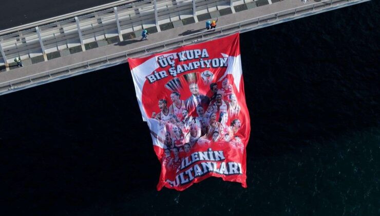 İstanbul Boğazı’nda Filenin Sultanları’na özel gösteri