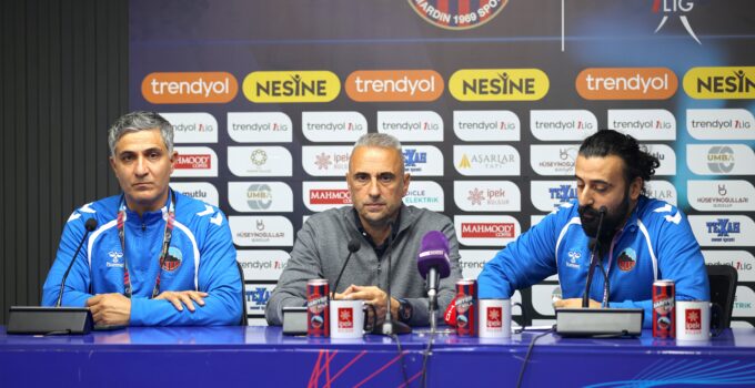 Ivaylo Petev: Zorlu bir maçı 3 puanla tamamladık