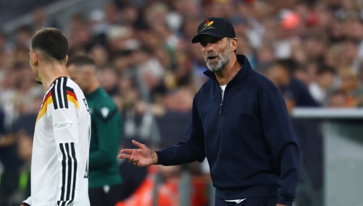 Jürgen Klopp ilk galibiyetini aldı