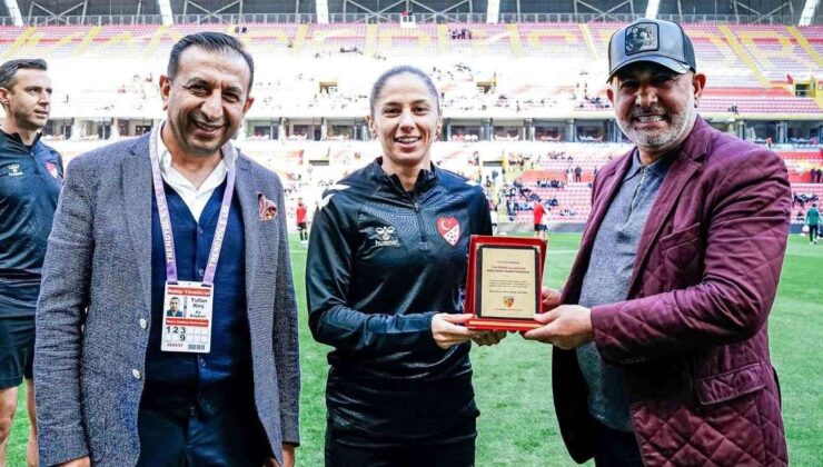 Kayserispor’dan hakem Asen Albayrak’a şık jest