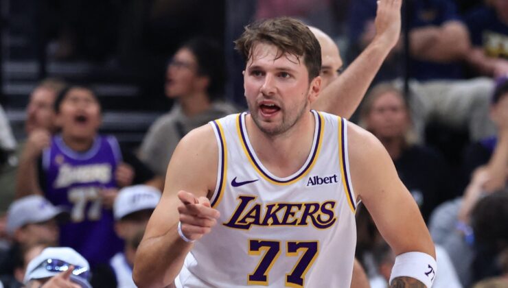 Luka Doncic'ten 52 sayılık resital