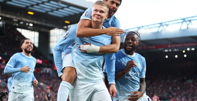 Manchester City gergin maçtan kayıpsız ayrıldı