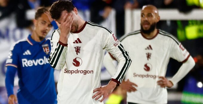 Manchester United'a Como şoku
