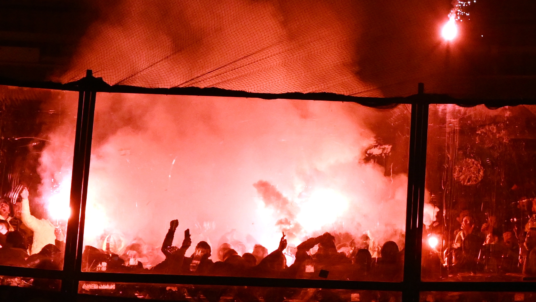 Meşale yakan taraftarlara adli soruşturma