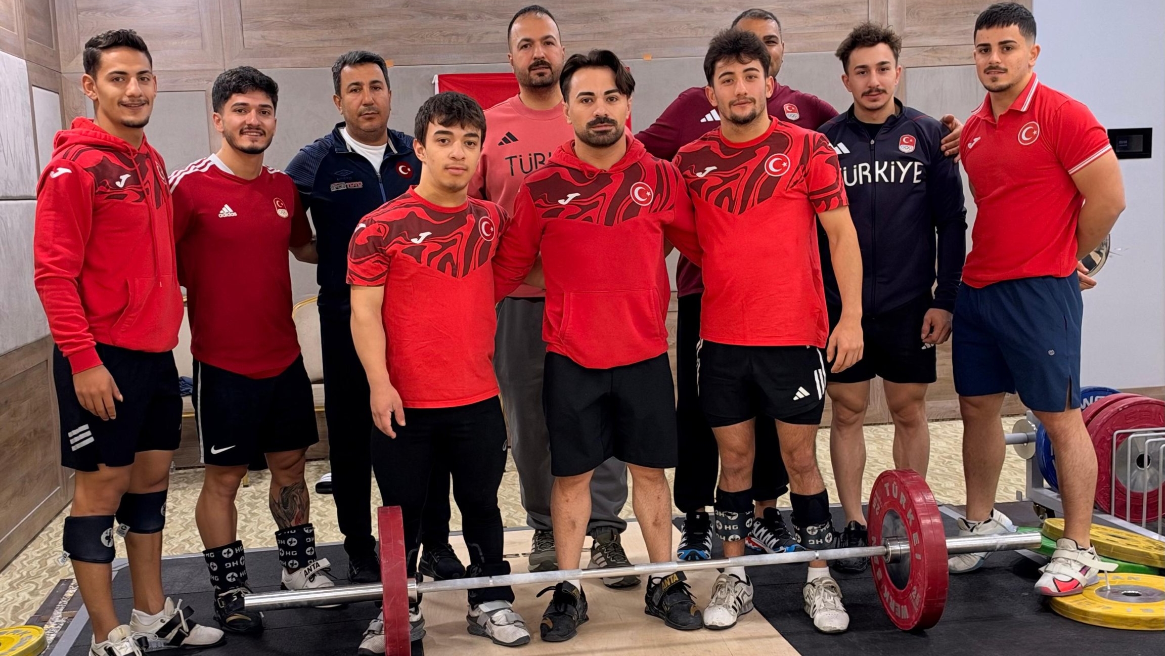 Milli halterciler, Çin'de Dünya Şampiyonası'na çıkacak