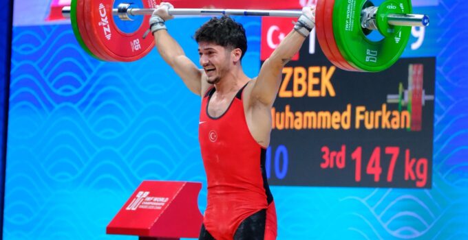 Muhammed Furkan Özbek dünya ikincisi oldu
