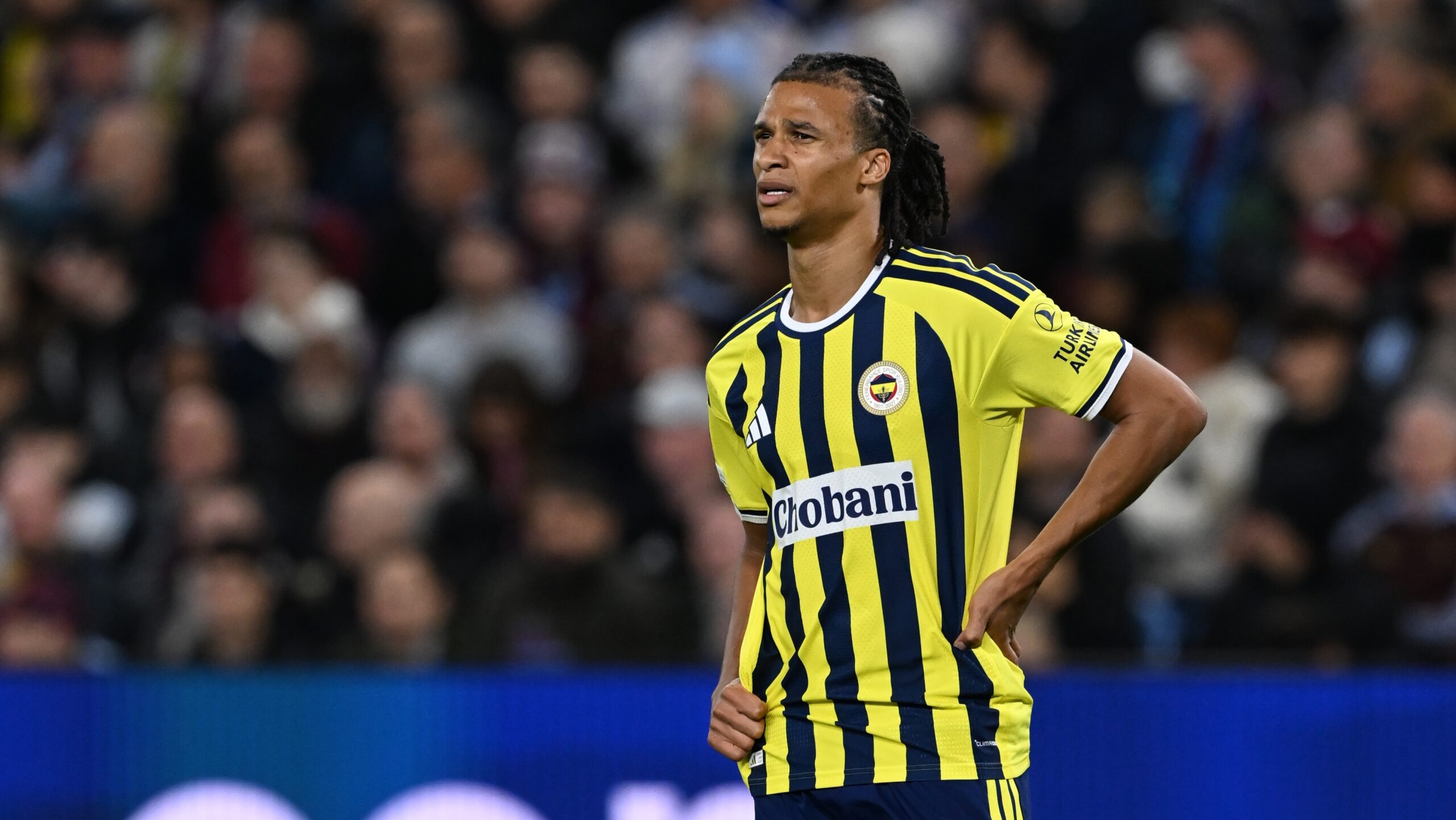 Nathan Ake sakatlandı