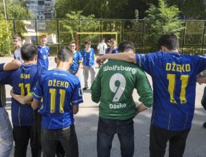 Öğrenciler, Dzeko'yu örnek alıyor