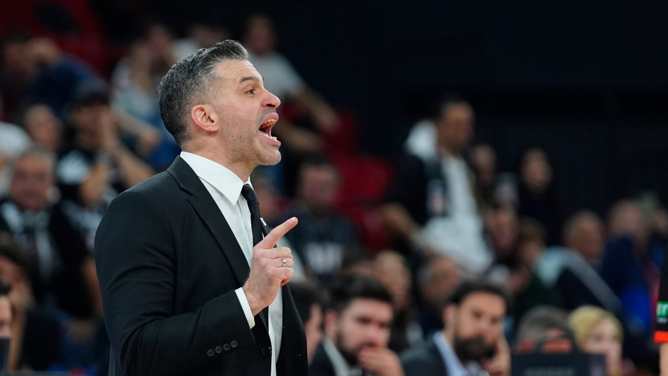 "Oyuncularım için üzgünüm"