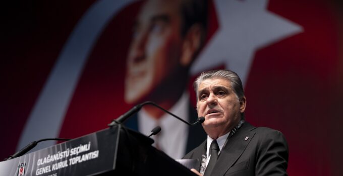 Serdal Adalı yeniden başkan