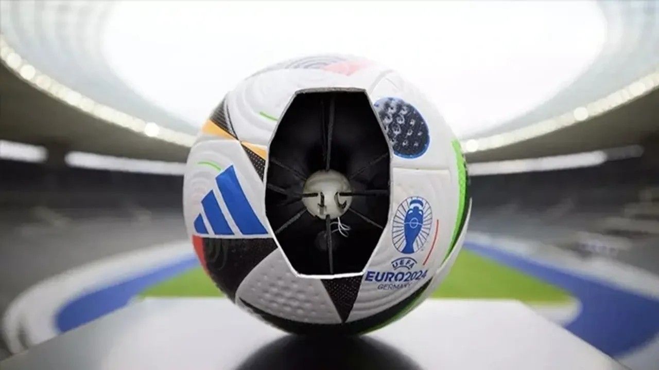 TFF açıkladı: Çipli top teknolojisi için ihale düzenlenecek!