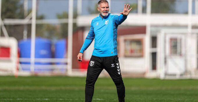 Thorsten Fink: Cumartesi günü bir şehir, bir şehre karşı olacak