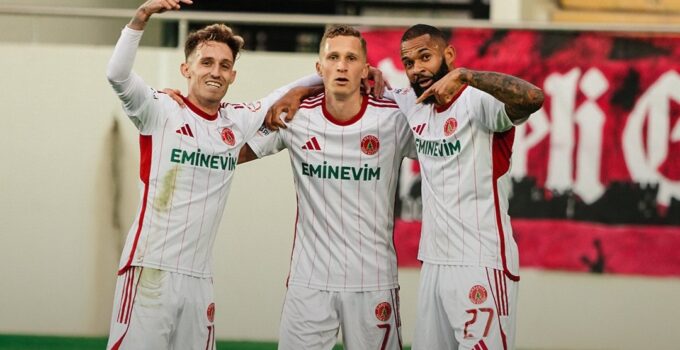 Van'da Ümraniyespor sevindi