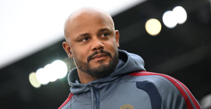 Vincent Kompany hastaneye kaldırıldı
