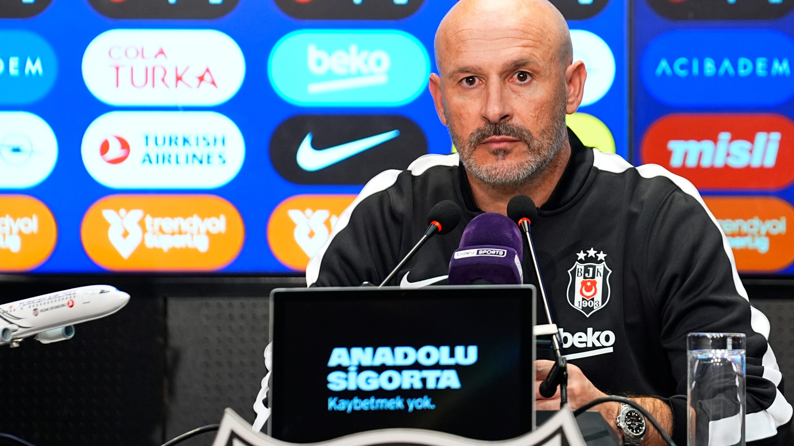 ''Yumruklar şu ana kadar cezasız kaldı''
